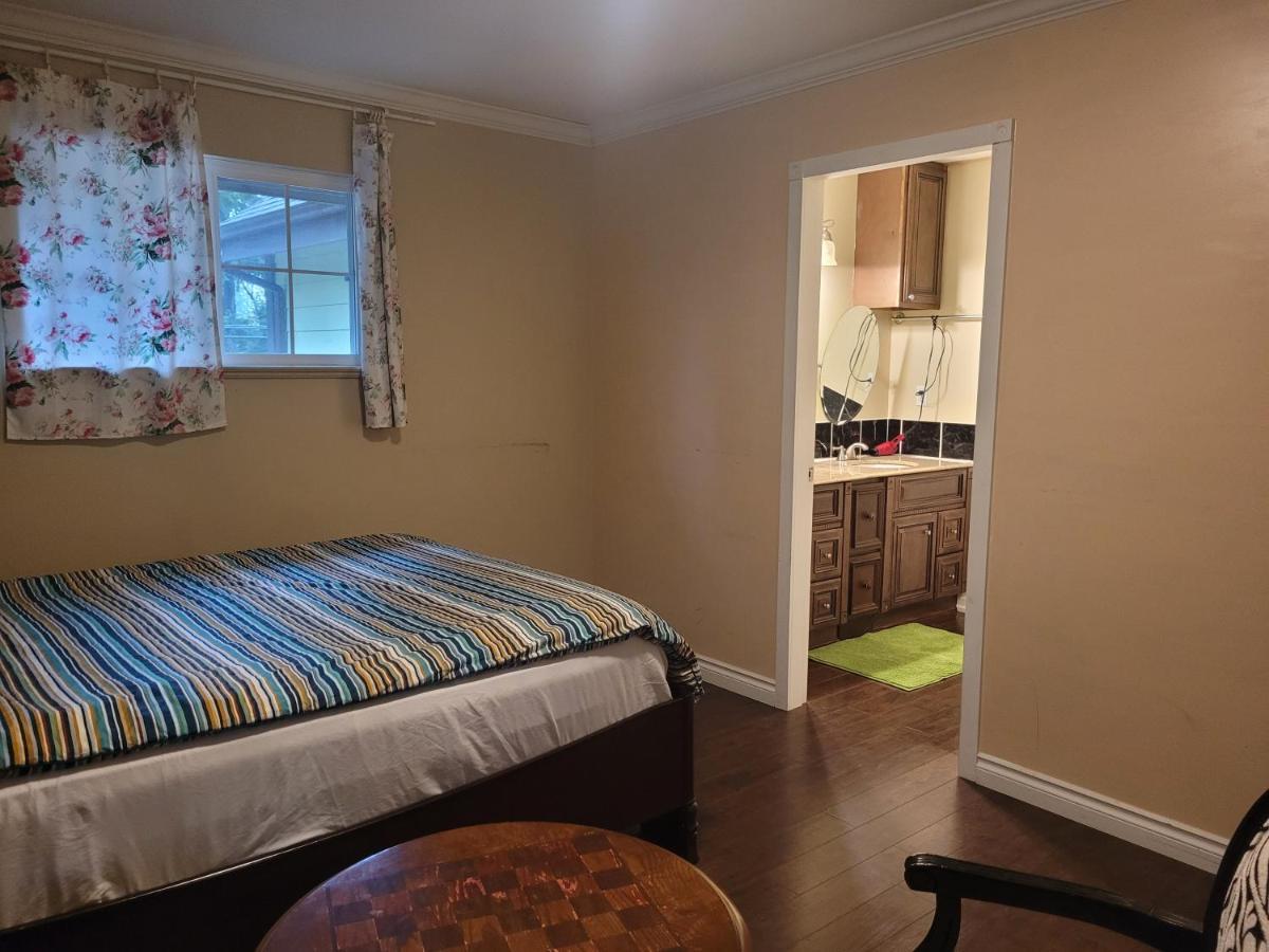 Vancouver Jenny'S Guesthouse Коквітлам Екстер'єр фото