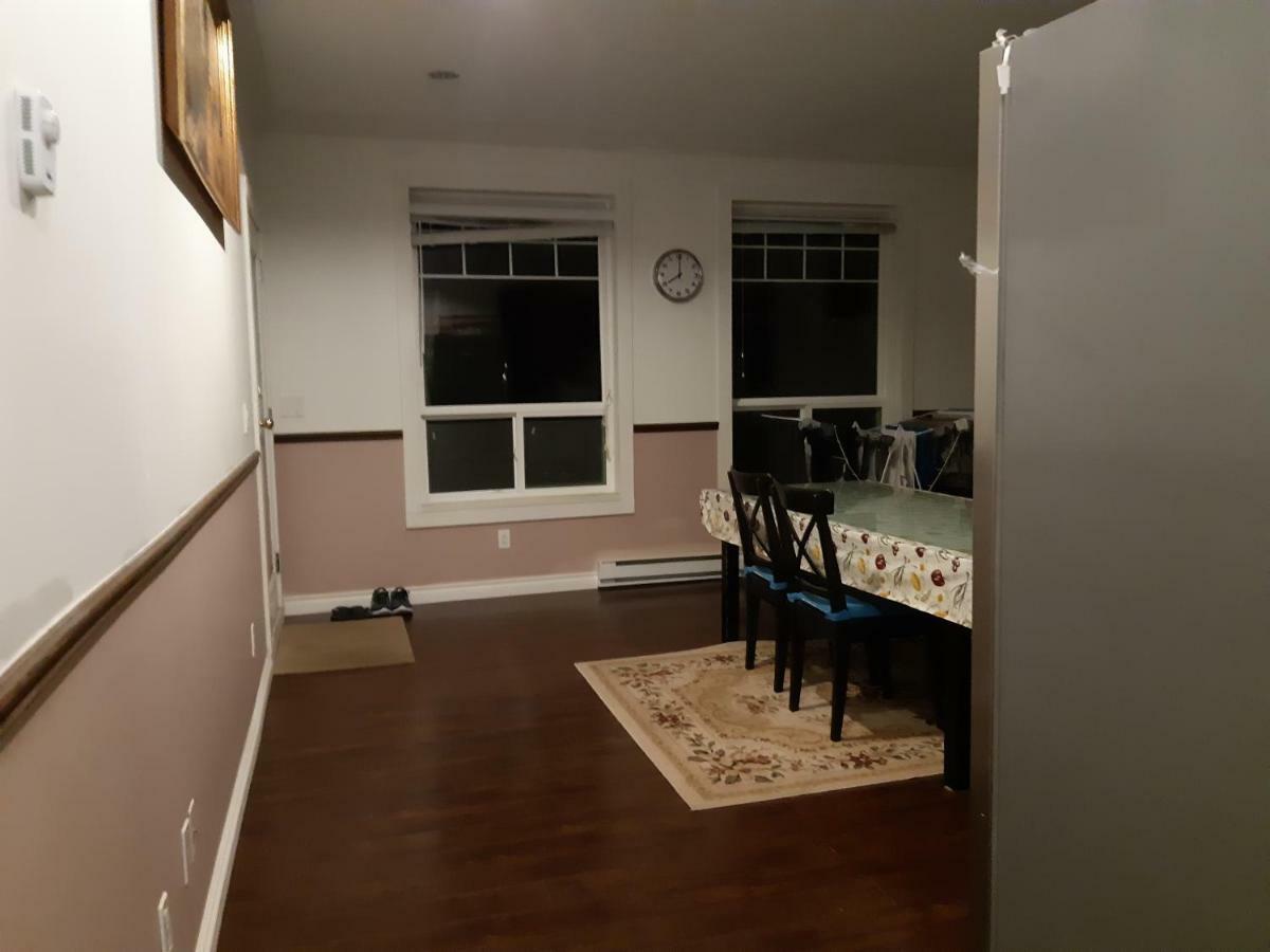 Vancouver Jenny'S Guesthouse Коквітлам Екстер'єр фото